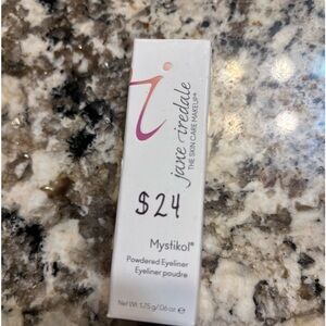 New Jane Iredale powdered eye liner.